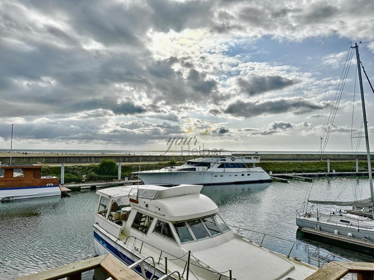 Le Yacht Yourhosthelper Ντοβίλ Εξωτερικό φωτογραφία